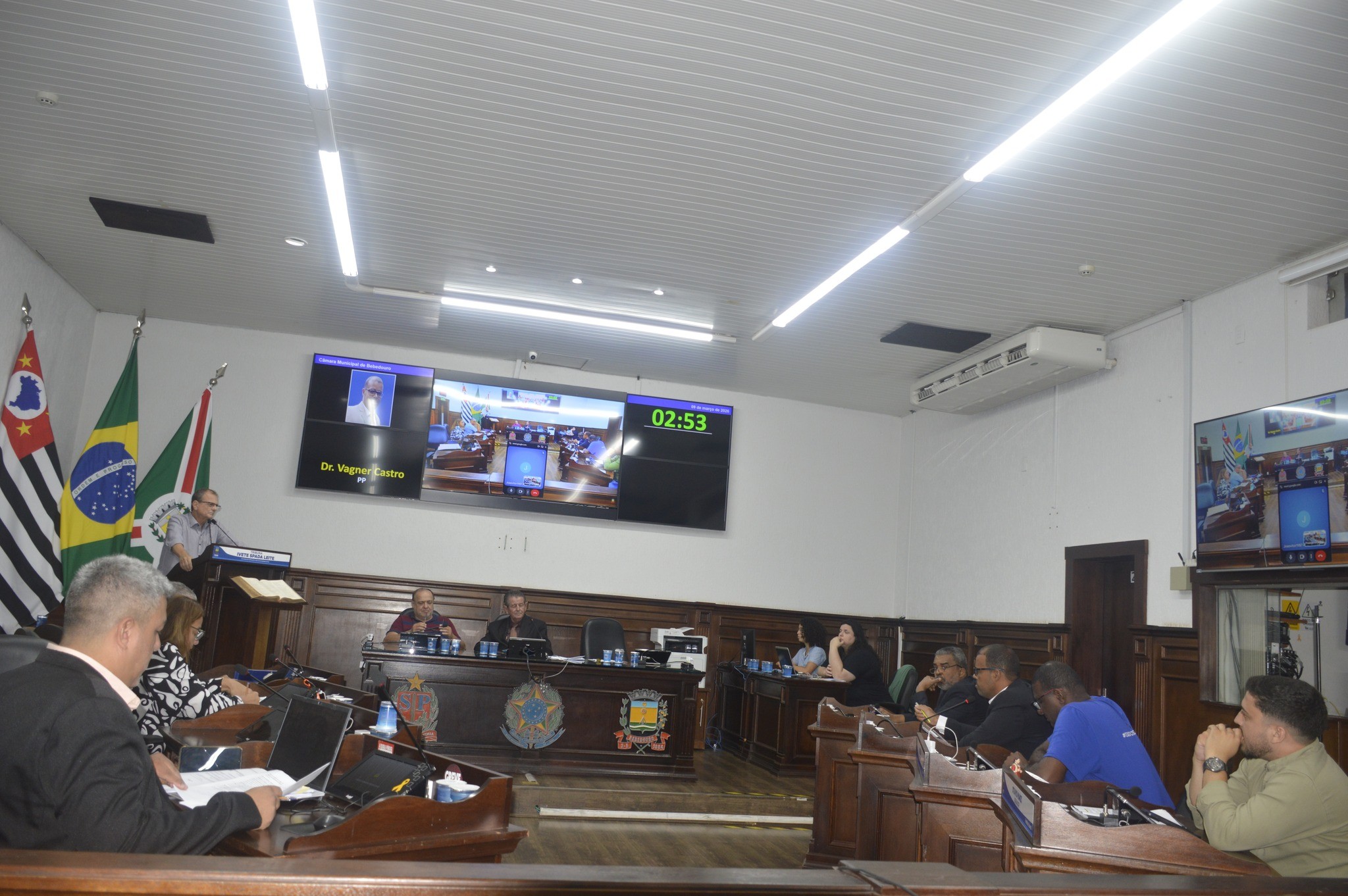 Câmara vota projeto que institui QR Codes nos postes de iluminação pública