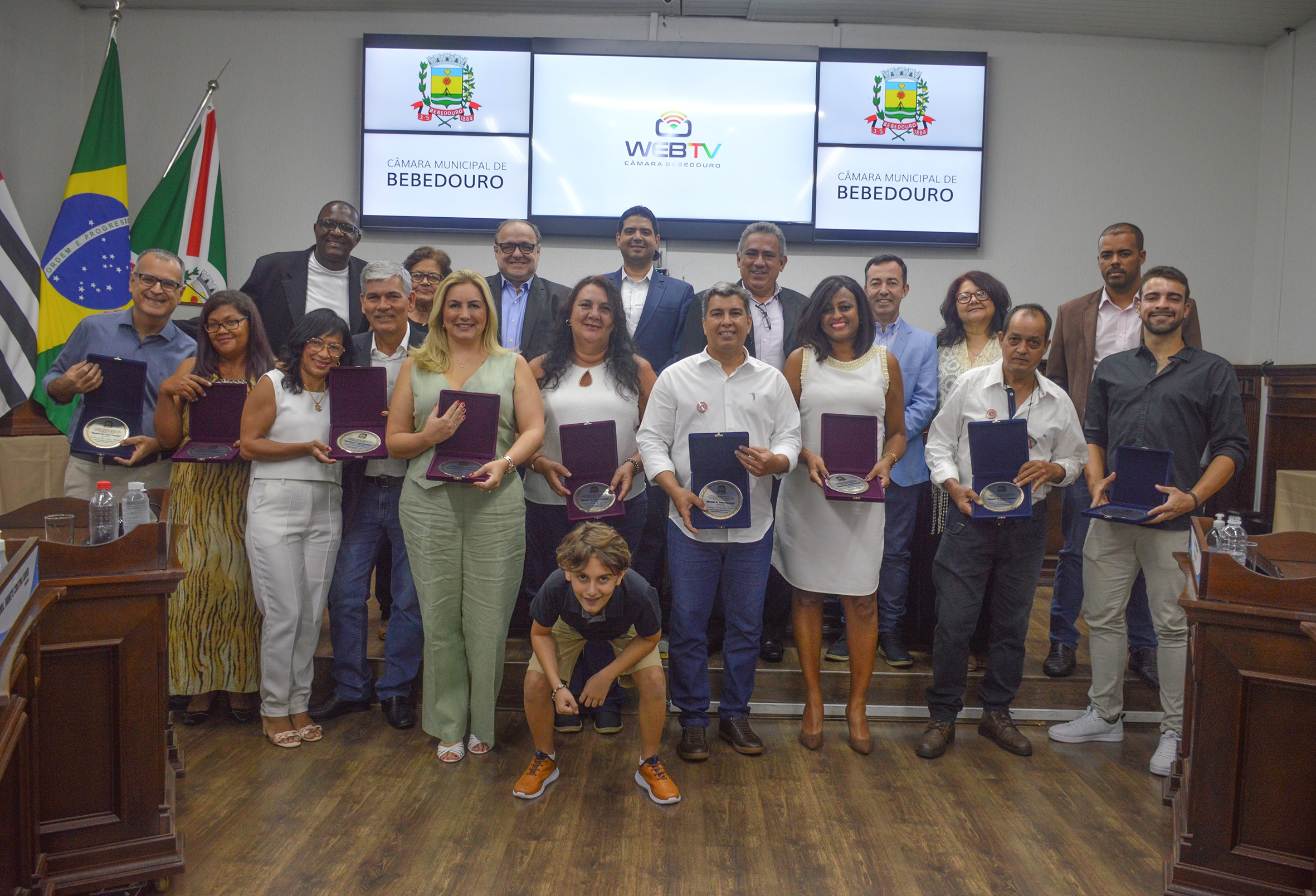 Câmara condecora profissionais da saúde com a Medalha Dr. Pedro Paschoal